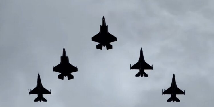 Dutch F-35s train to shoot down drones days after Russian attack on Ukraine