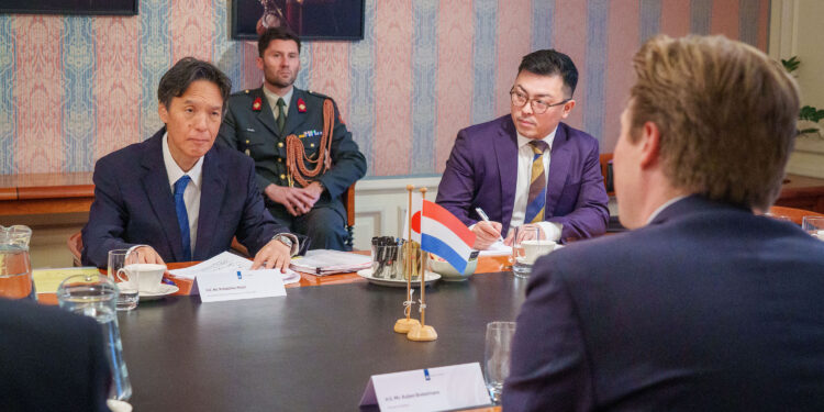 Netherlands and Japan sign agreement to speed up military cooperation